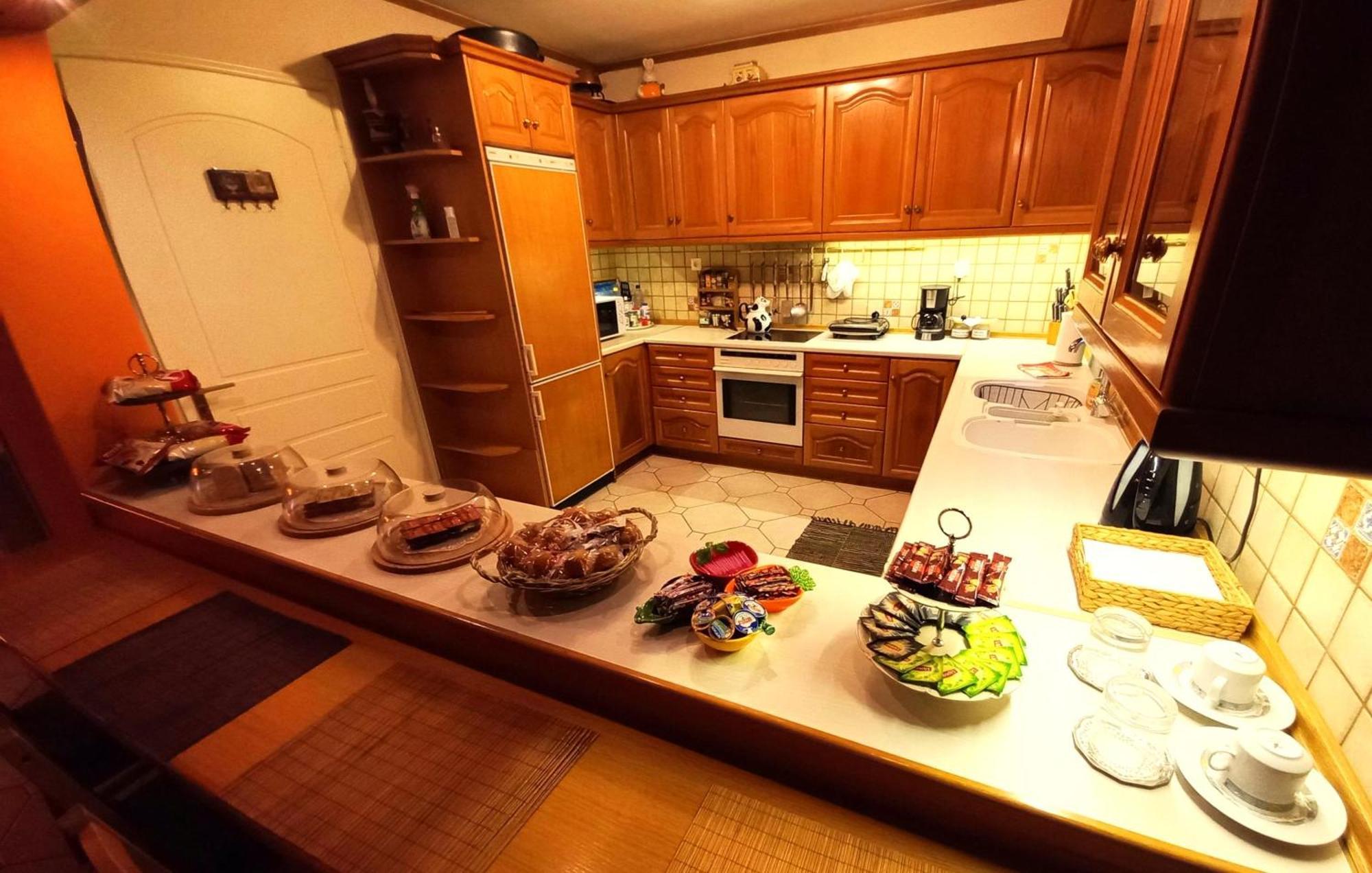 Agia Marina  Villa "Eva" - Entire Beachfront Holiday Home - 4S מראה חיצוני תמונה